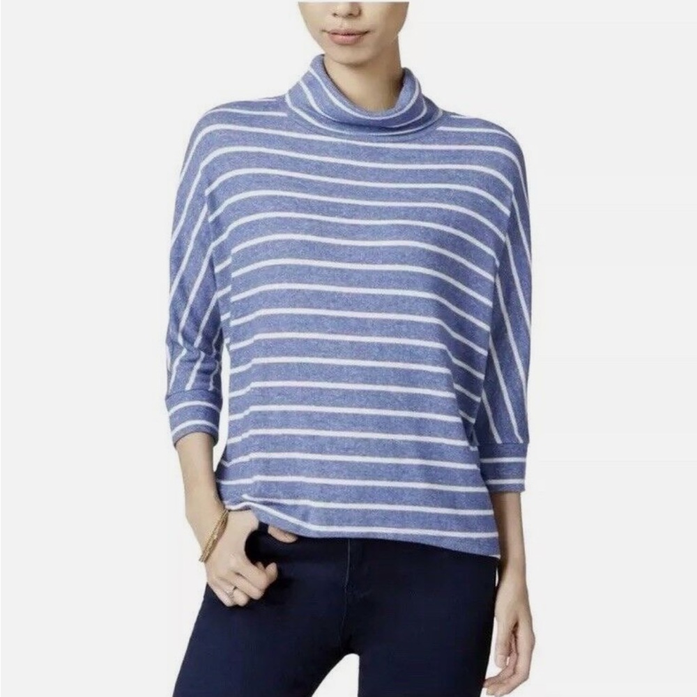 Maison Jules Pastel Blue Striped
Casual Sweater Size L New With Tag